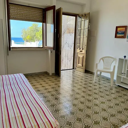 Casa Fronte Mare Nel Cuore Del Salento Vakantiehuis